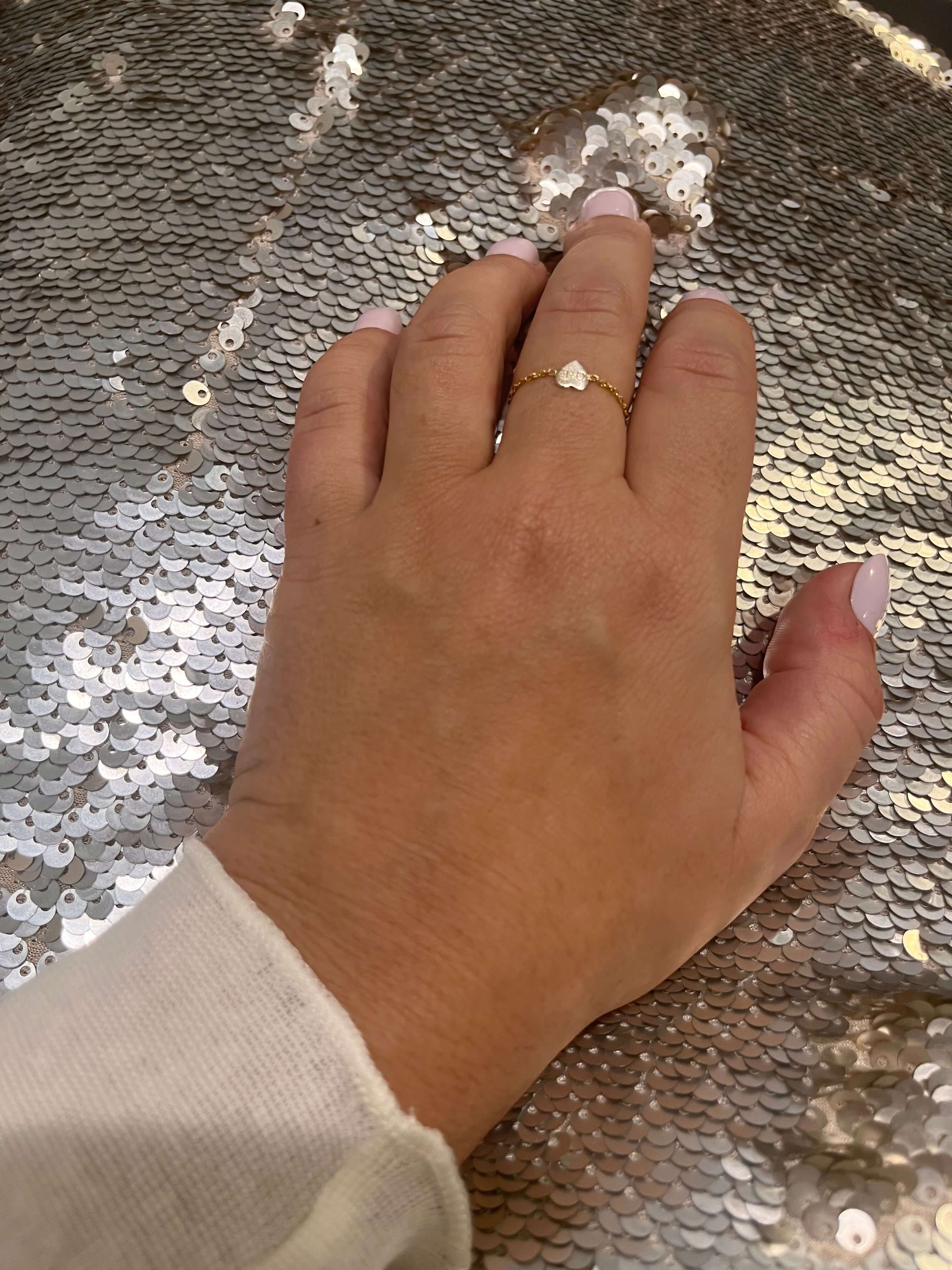 Mini Mini Engraveable Heart Chain Ring
