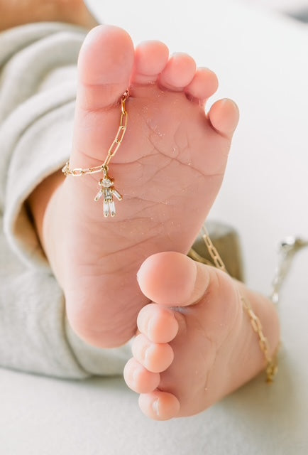 The Dad’s Complete Guide to Push Presents — What to Buy, How Much to Spend, and How to Make It Meaningful
