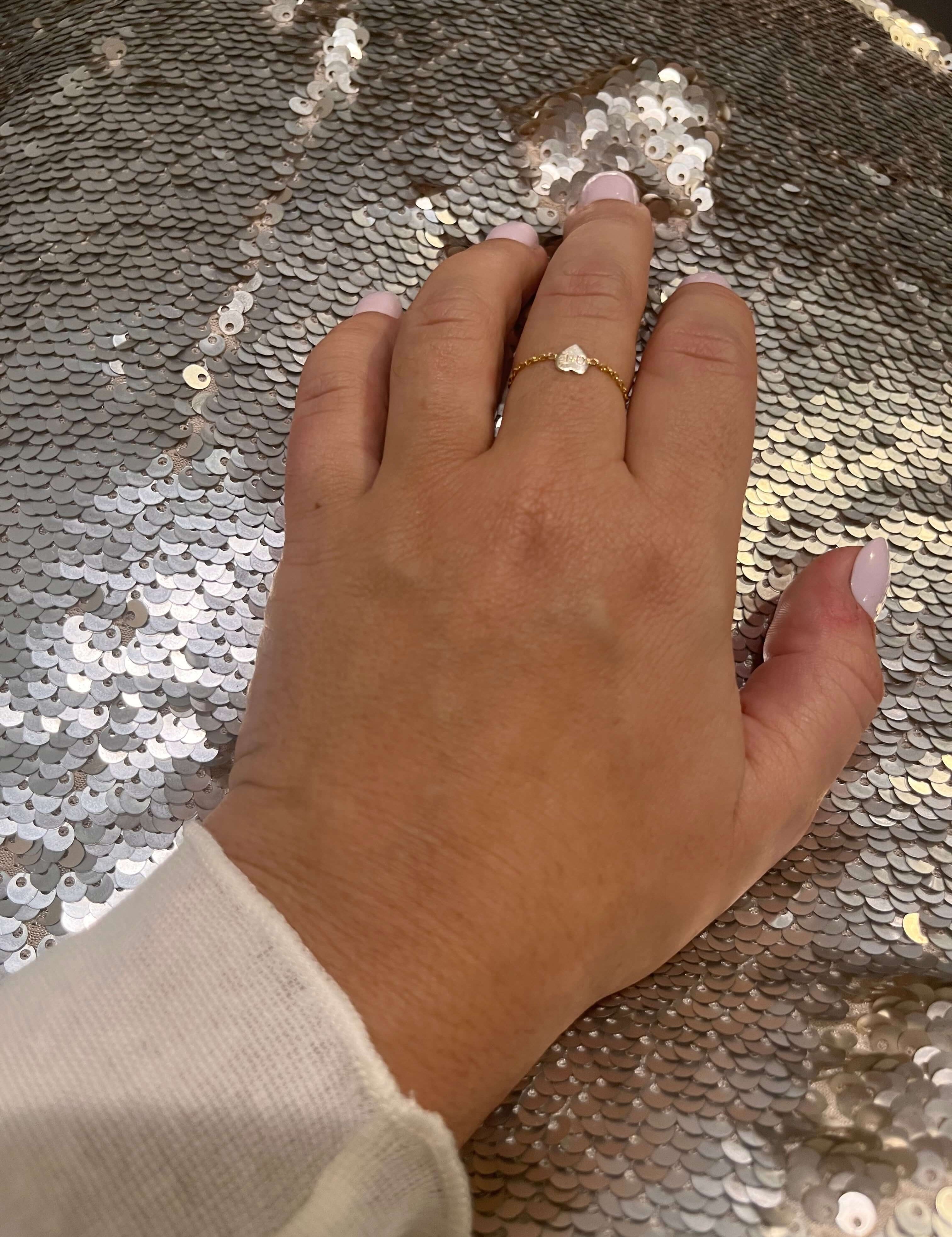 Mini Mini Engraveable Heart Chain Ring